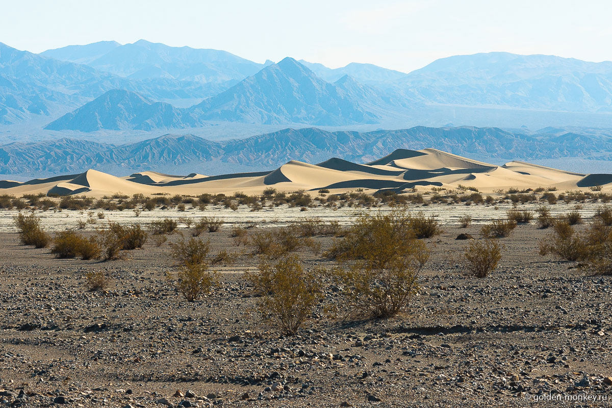 Вид с дороги на дюны Мескит