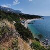Сверху мелкие бухты часто очень красивы, вода чист