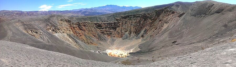 После нас порадовал кратер Убехебе (Ubehebe Crater