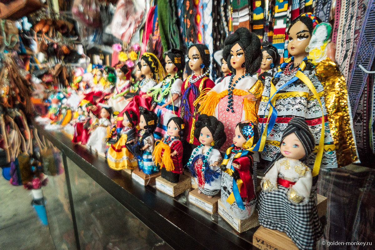 Отличным мексиканским подарком для детей станут куколки, которых на рынках огромное множество. В том числе есть совсем простые, но милые – плетеные и вязаные. 