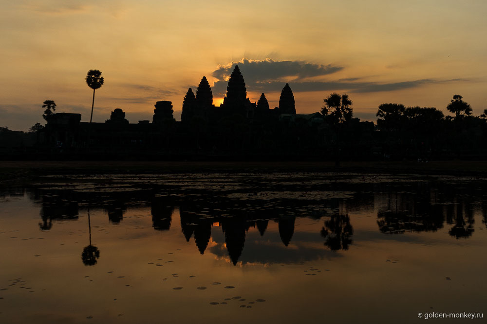Камбоджа, Ангкор Ват на рассвете