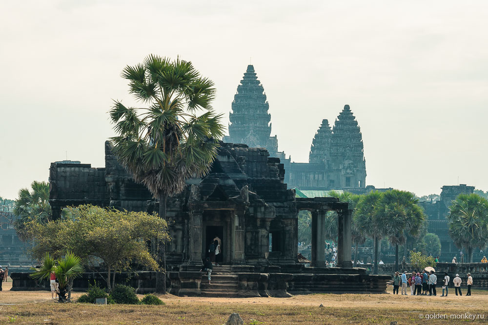 Камбоджа, Библиотека и храм Ангкор Ват