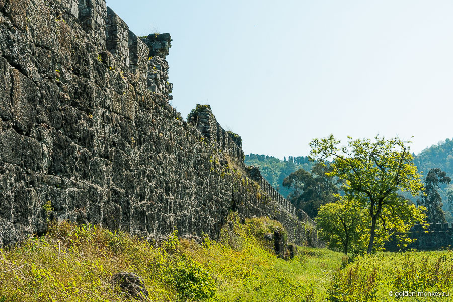 Крепость Гонио, достопримечательность неподалеку от Батуми