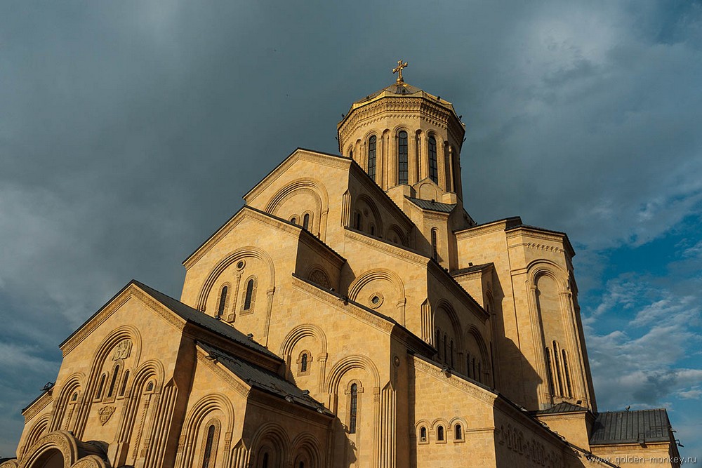 Тбилиси, собор Цминда Самеба
