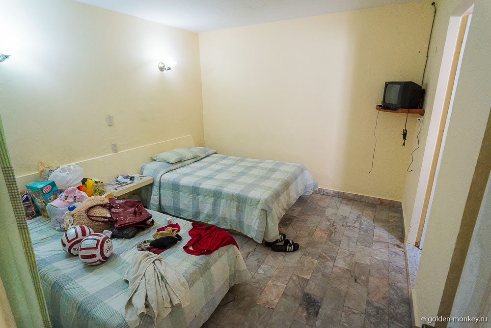 Канкун, бюджетный Hotel & Hostal El Meson de Tulum, неубранный номер