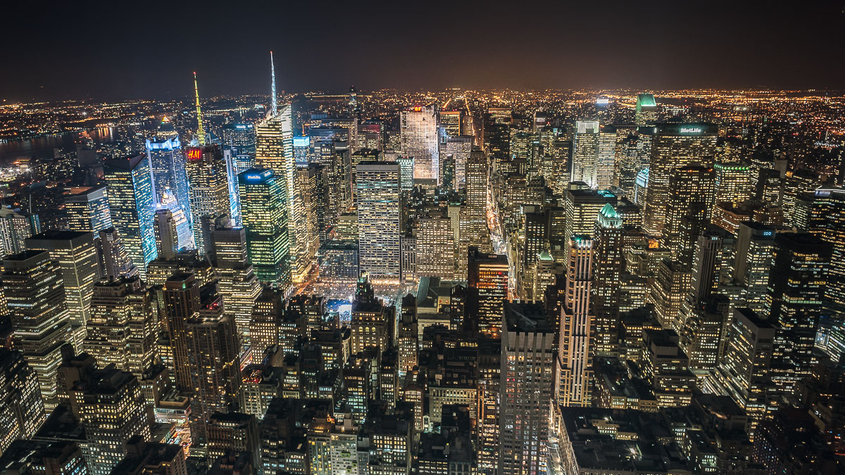 Вид с Эмпайр-стейт-билдинг (Empire State Building) ночью
