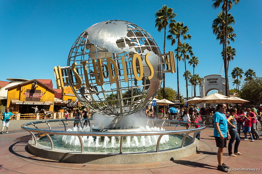 Знаменитый шар-эмблема Universal Studios