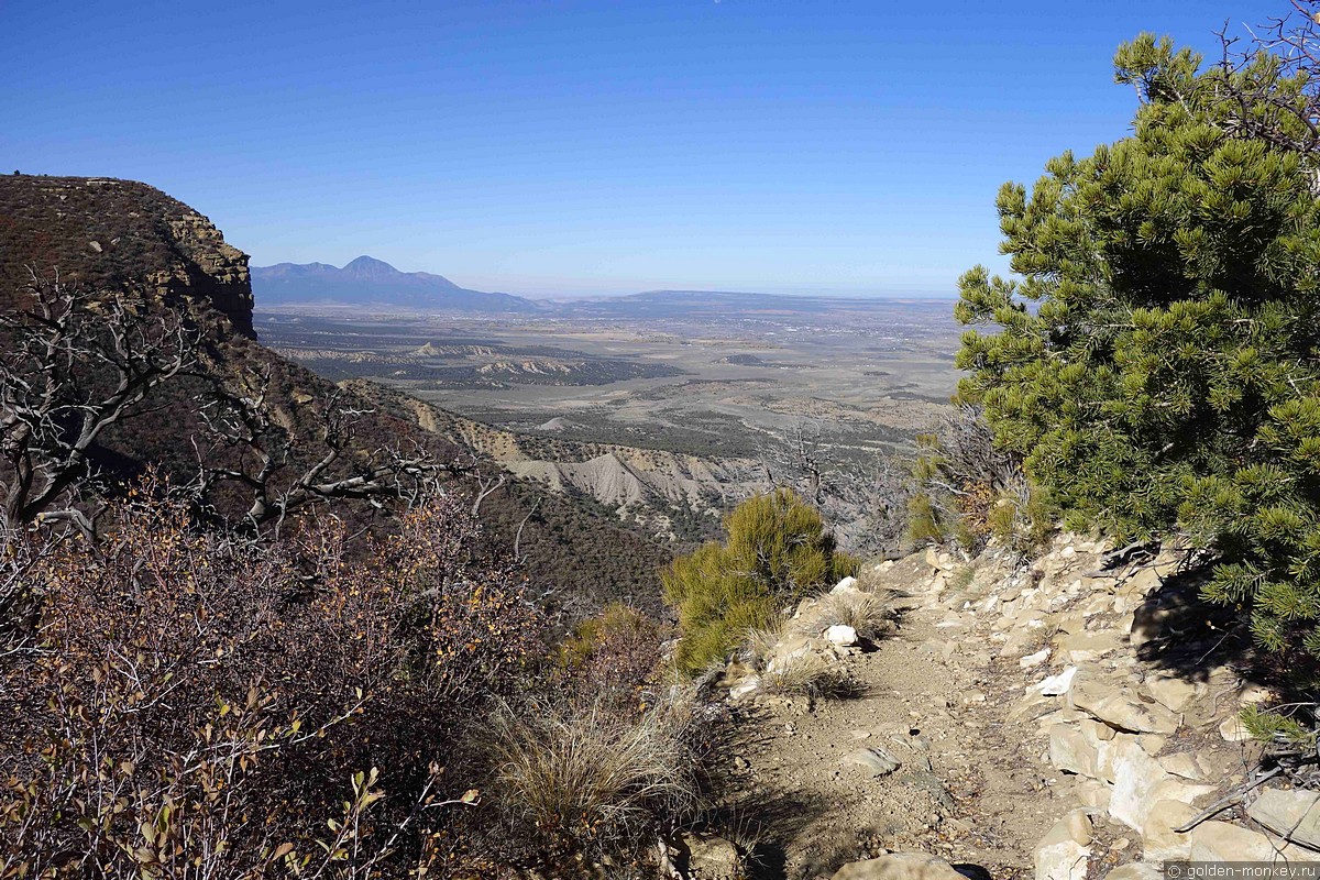 Вид на долину с трейла Point Lookout Trail