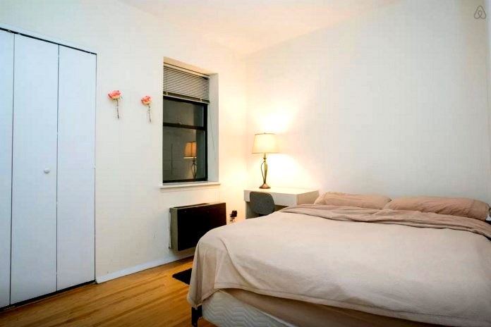 Комната Airbnb рядом с Таймс-Сквер за 40 долларов, Нью-Йорк, США.